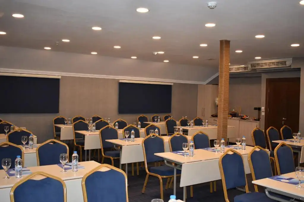 Стамбул: Rhiss Hotel Bostanci