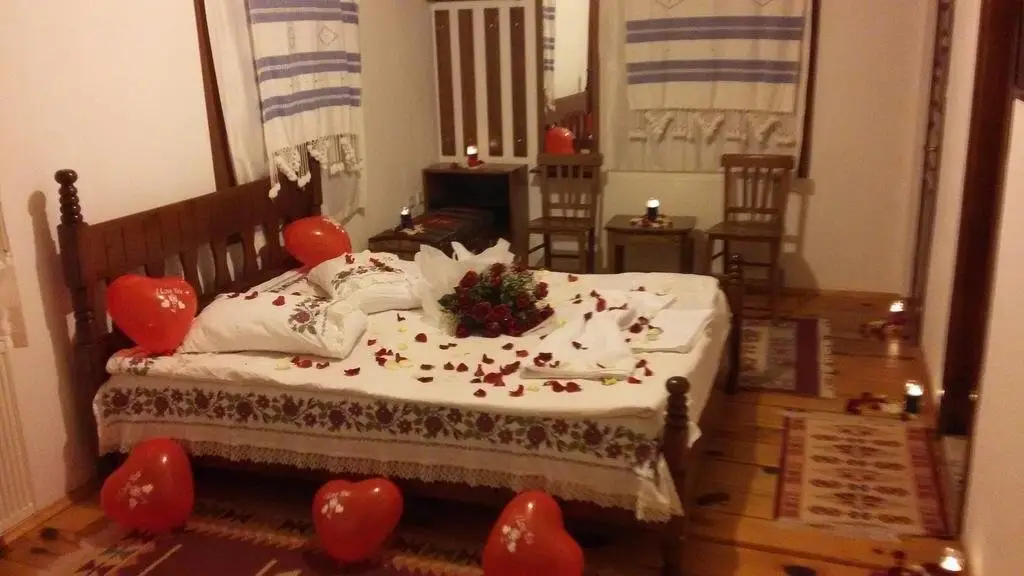 Салихли: Birgi Cinaralti Pension