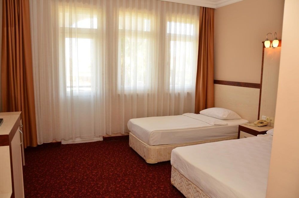 Кемер: Avlu Hotel