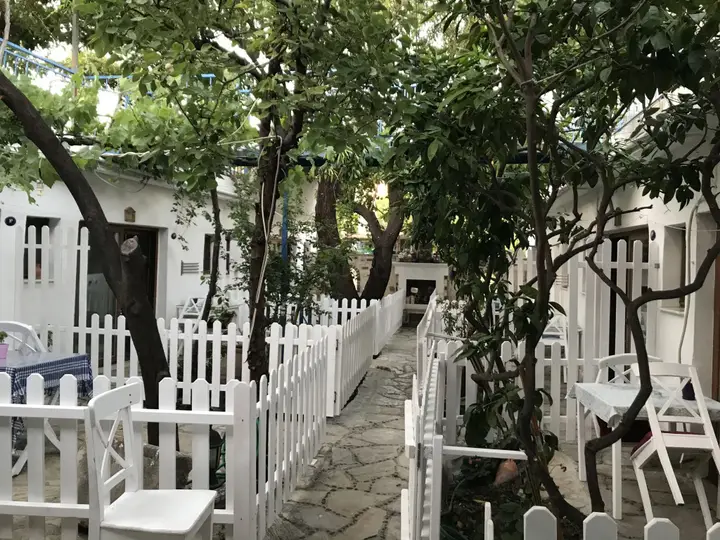 Фоча: Iyon Pansiyon