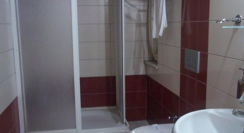 Карахаит: Mesut Hotel