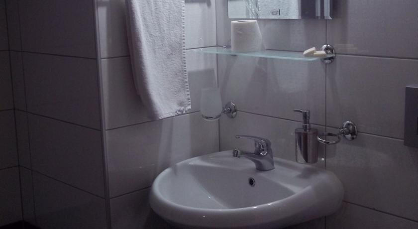 Карахаит: Mesut Hotel
