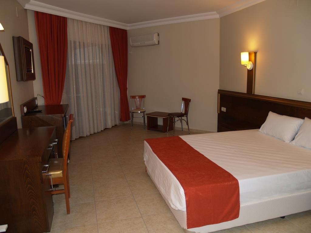 Арсуз: Gumus Hotel