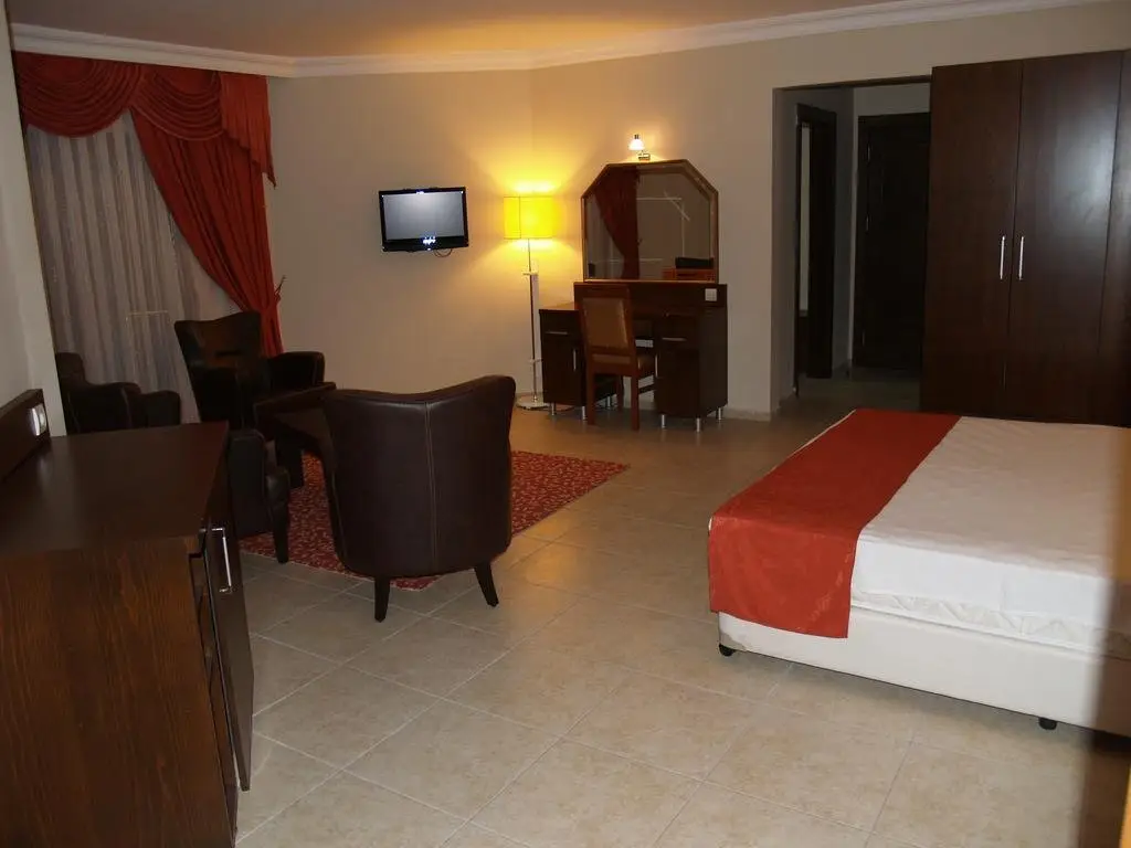 Арсуз: Gumus Hotel