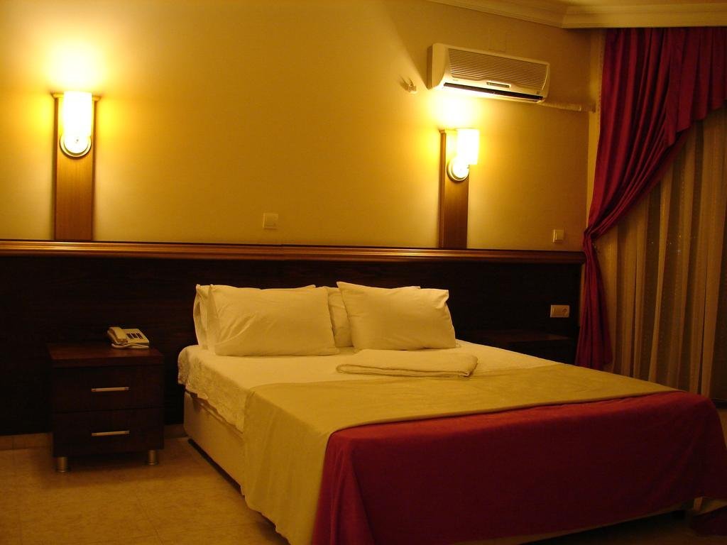Арсуз: Gumus Hotel