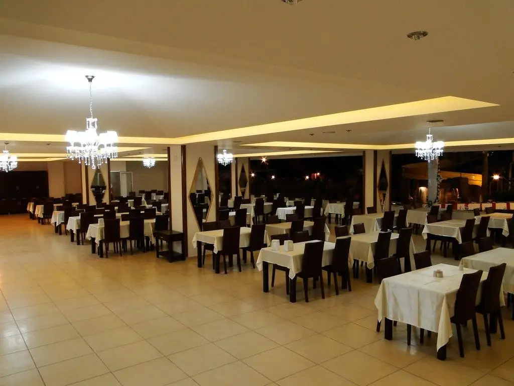 Арсуз: Gumus Hotel
