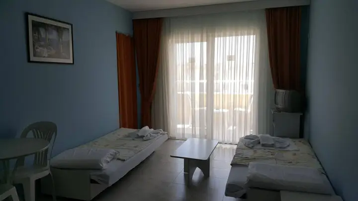 Кушадасы: Golden Moon Apart Hotel