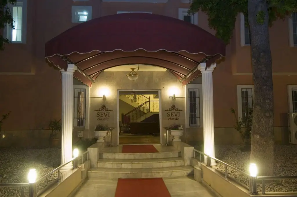 Sevi Classic Hotel — фото 1