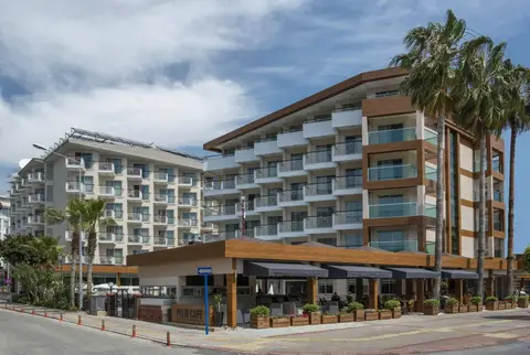 Riviera Hotel & Spa — фото 1
