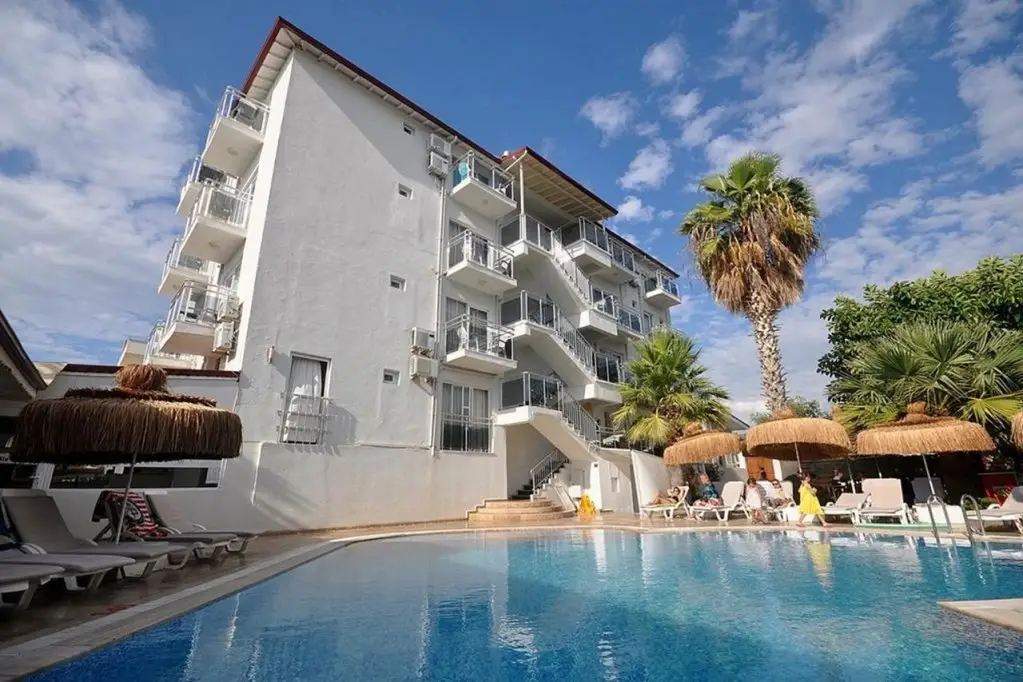 Makri Beach Hotel — фото 1
