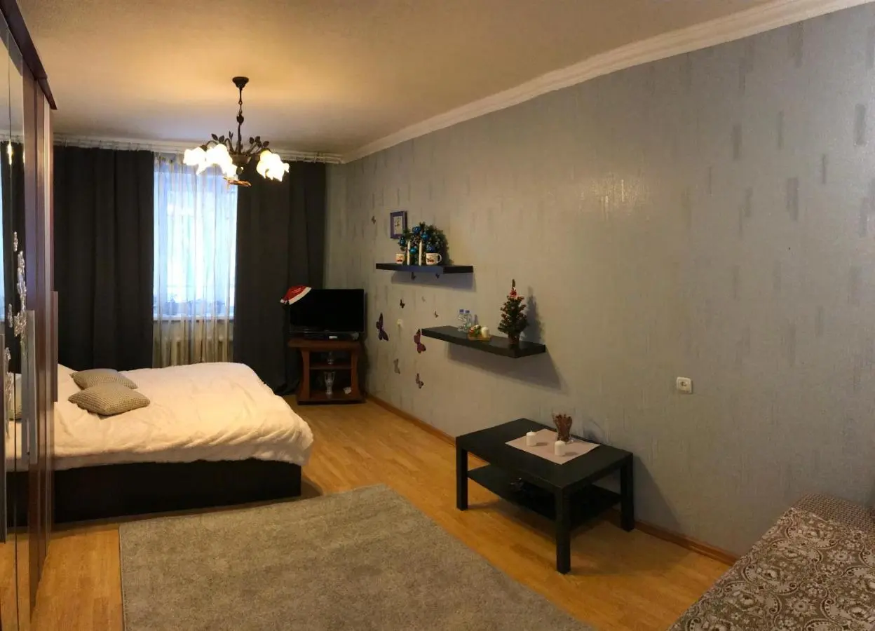 Тихвин: Apartamenty 5-yi Mikrorayon