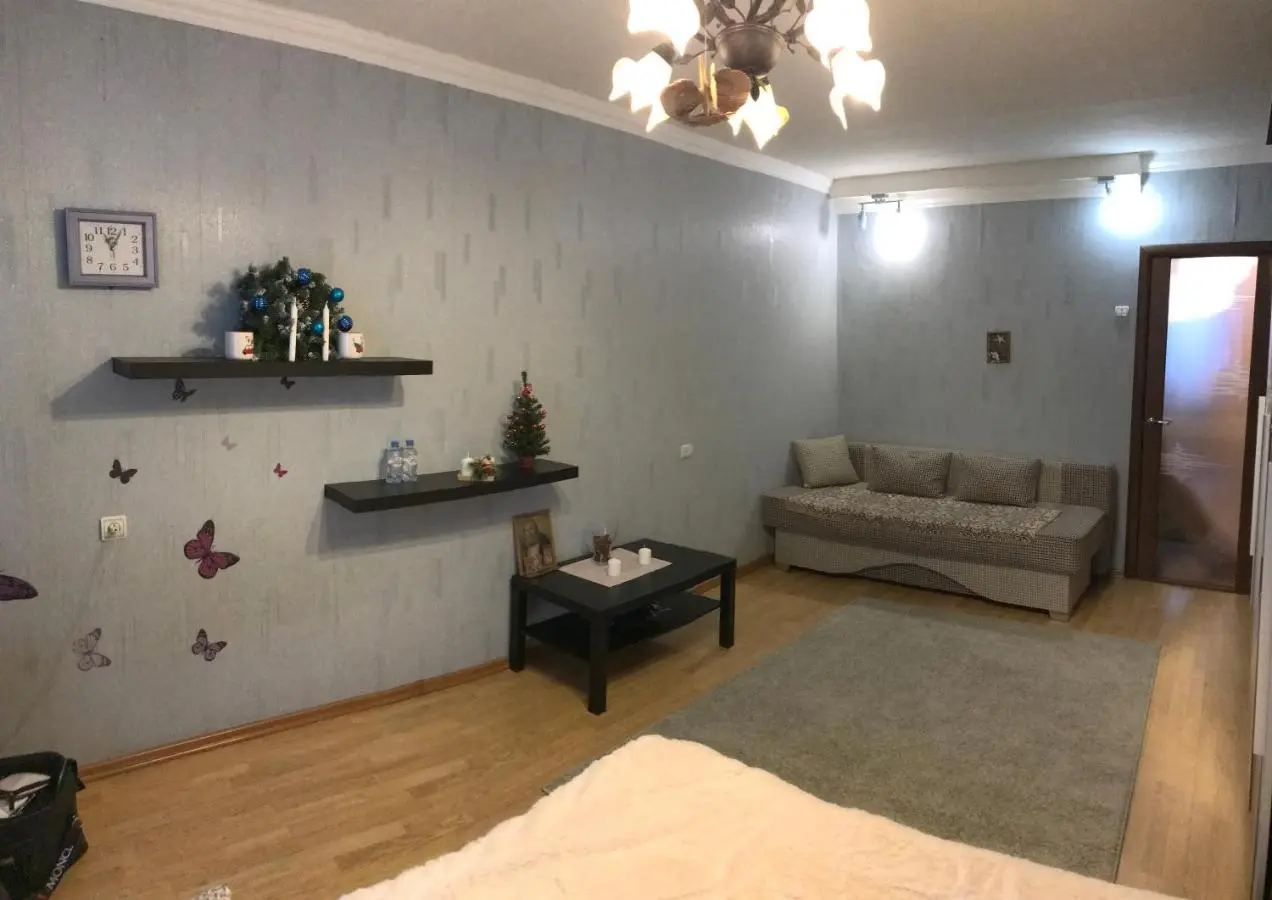 Тихвин: Apartamenty 5-yi Mikrorayon