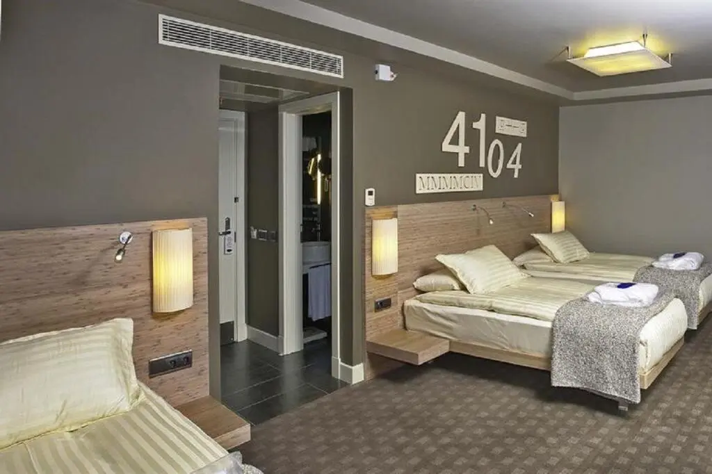 Стамбул: Отель Ramada by Wyndham Istanbul Pera