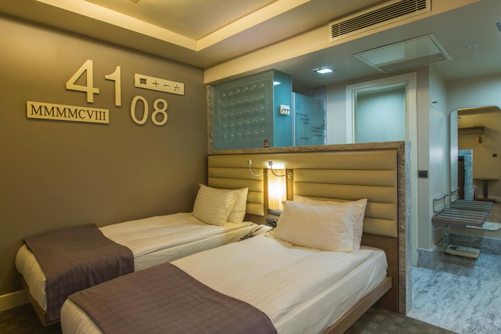Стамбул: Отель Ramada by Wyndham Istanbul Pera