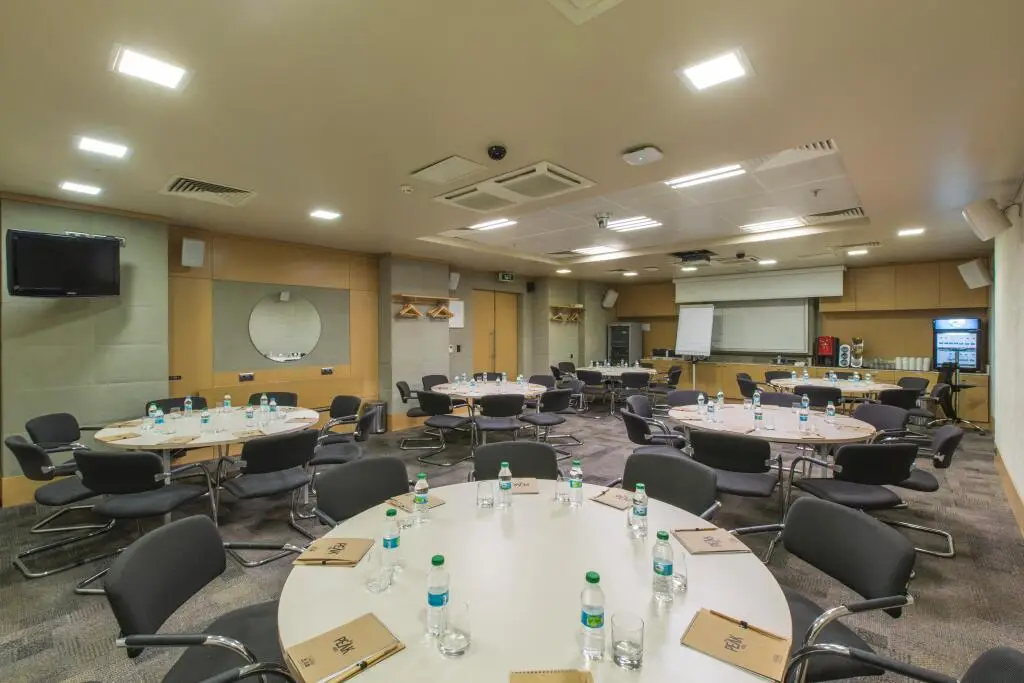 Стамбул: Отель Ramada by Wyndham Istanbul Pera