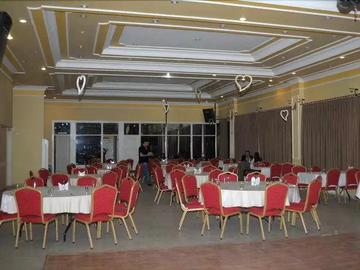 Ван: Akdamar Hotel