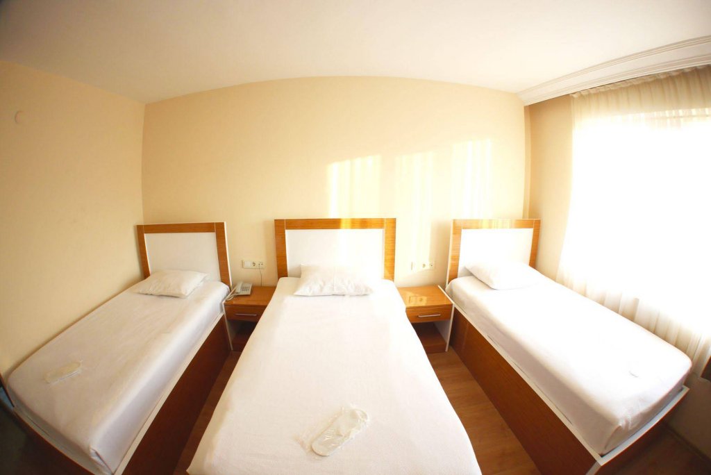 Дюздже: Otel Duzce