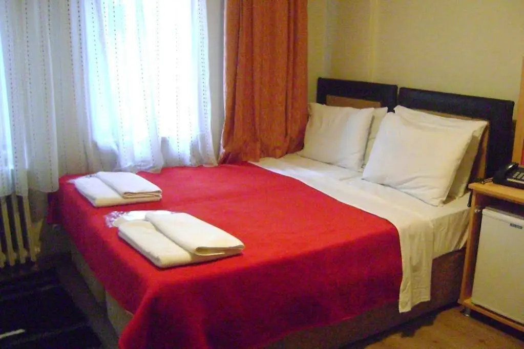 Стамбул: Hotel Ay