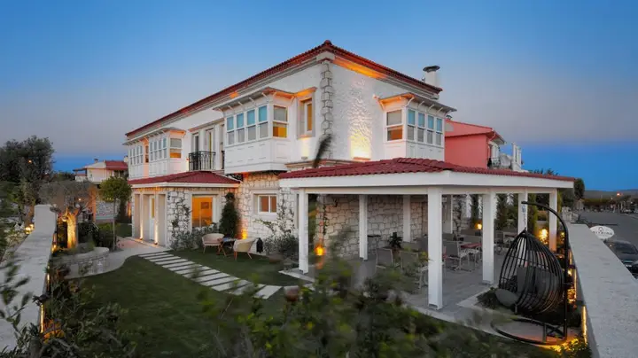 Чешме: Eritrina Otel