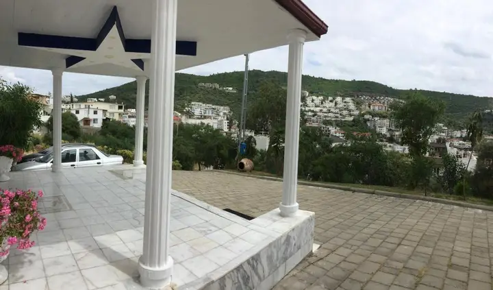 Гюллюк: Ikont Hotel