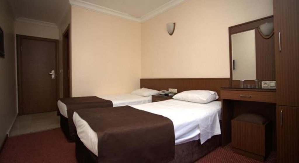 Стамбул: Lyon Hotel