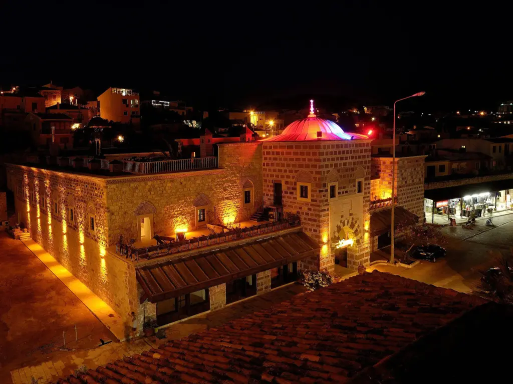 Чешме: Cesme Kanuni Kervansaray Historical Hotel