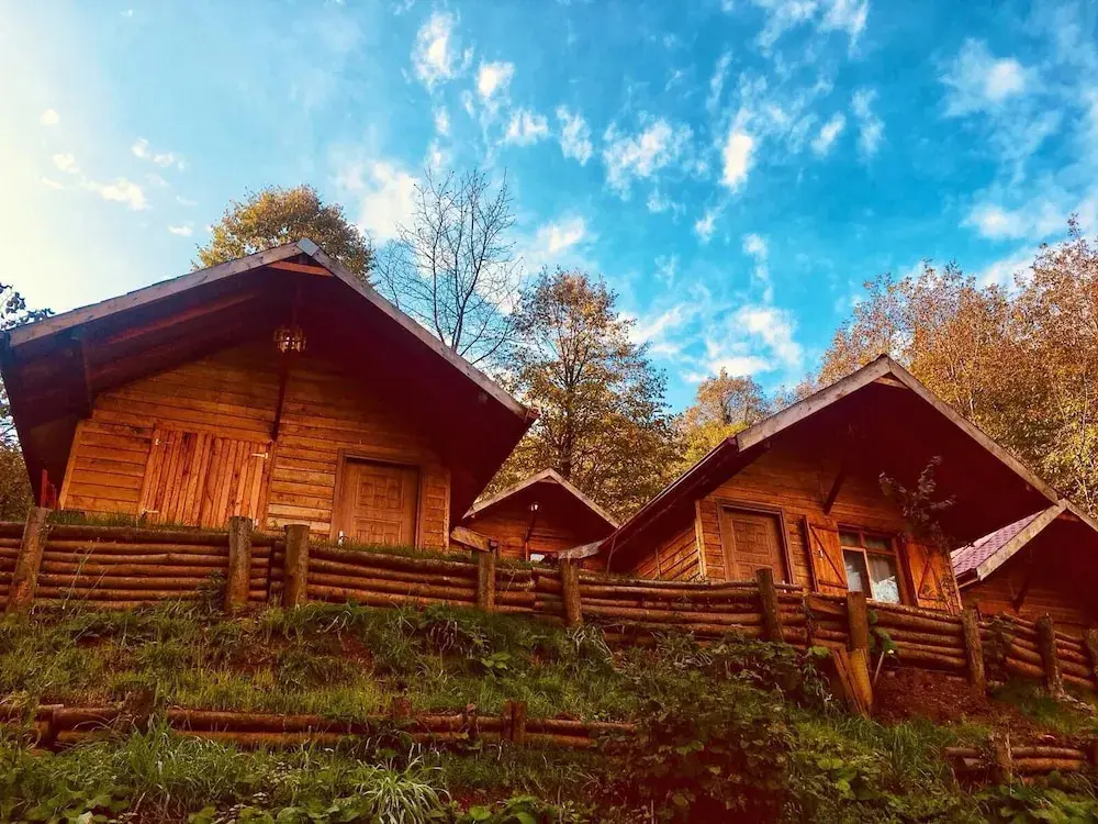 Янык: Yesil Dus Vadisi Bungalow Restoran