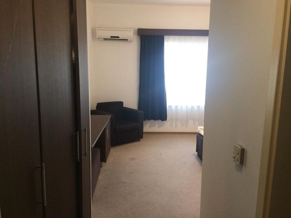 Бююкчекмедже: Legend Hotel Tem
