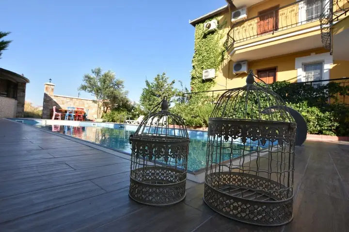 Айвалык: Uzun Apart Otel