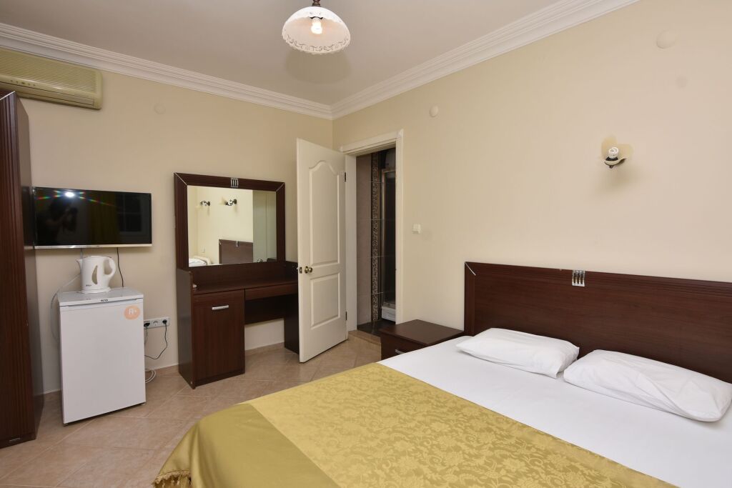Айвалык: Uzun Apart Otel