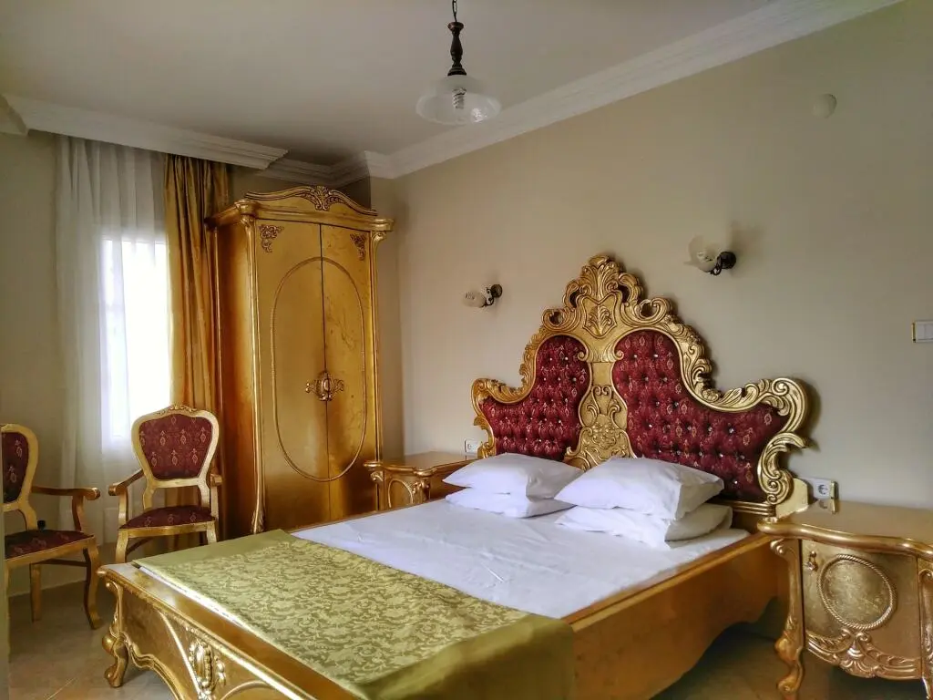 Айвалык: Uzun Apart Otel