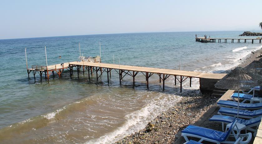 Bella Pino Beach Club Hotel — фото 1