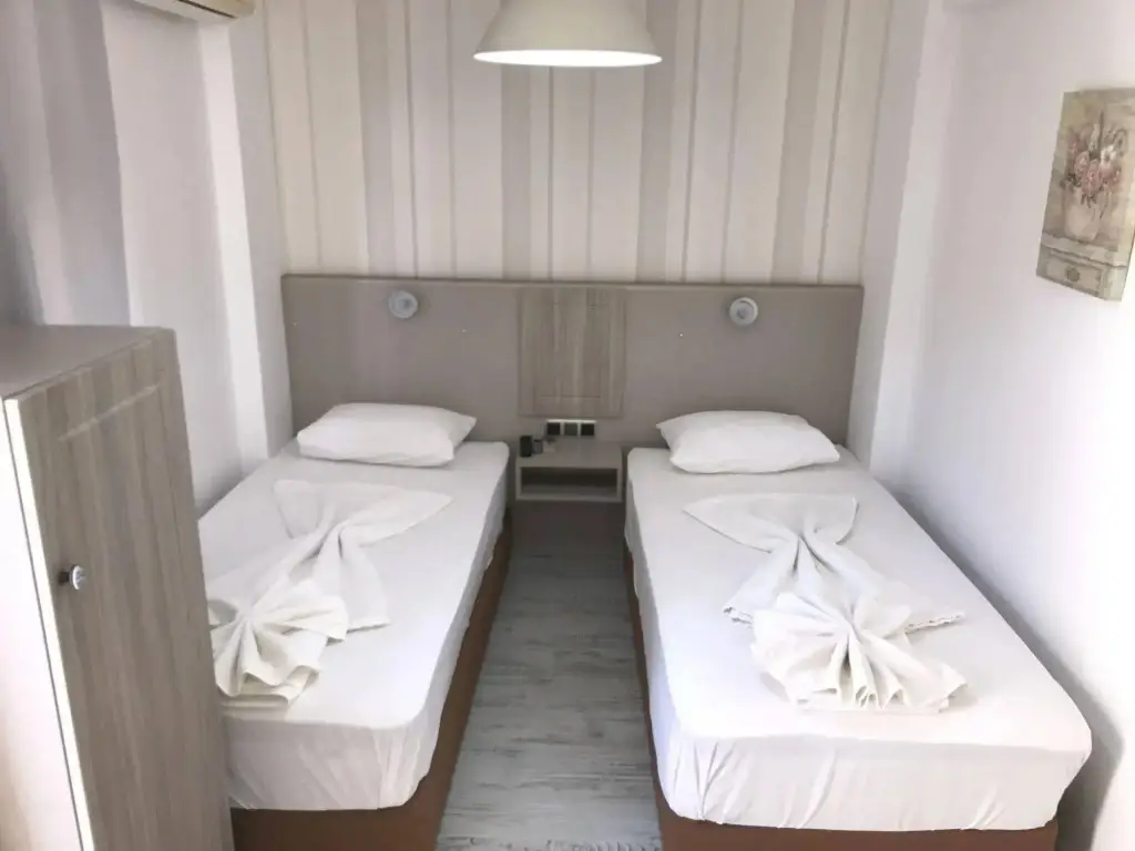 Айвалык: Hotel Marine