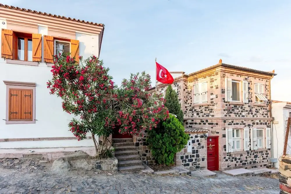 Айвалык: Begonvilla Evleri