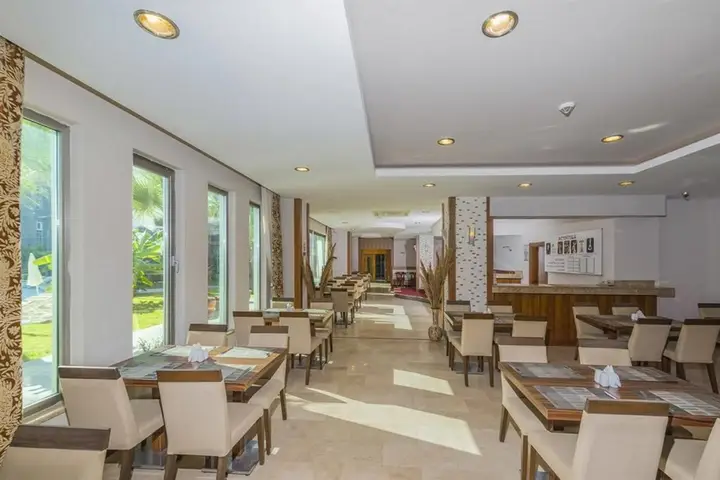 Манавгат: Lowe Hotel