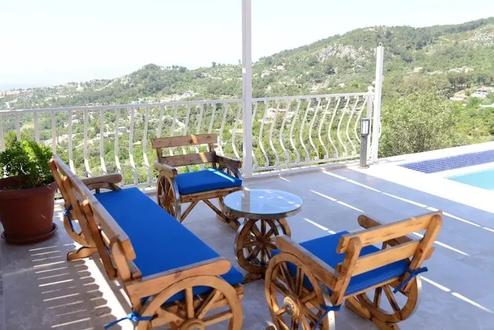 Исламлар: Villa Busra