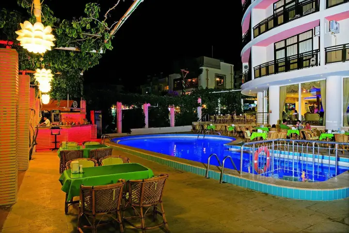 Голькой: Orion Beach Hotel
