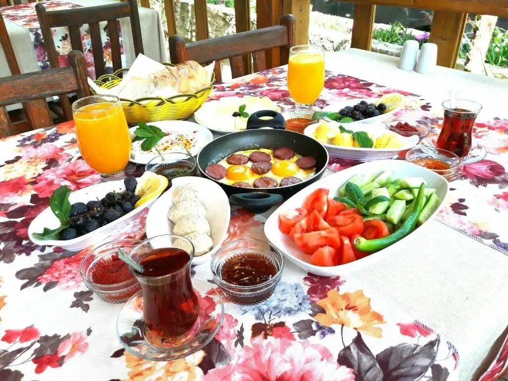 Адрасан: Kadir's Garden Adrasan