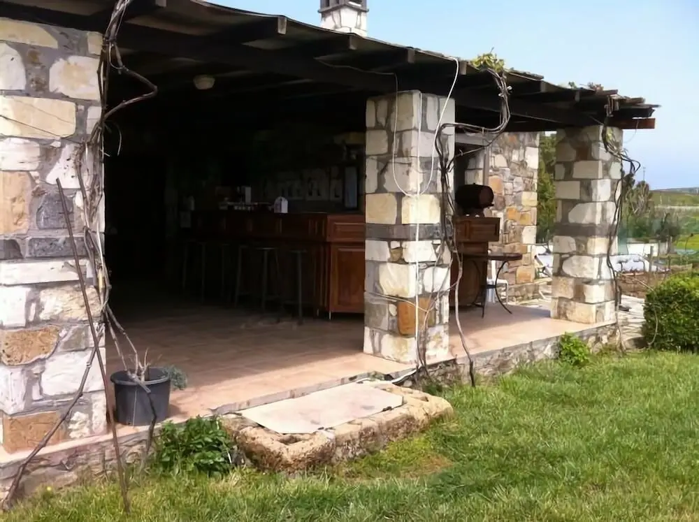 Бозджаада: Guler Pansiyon