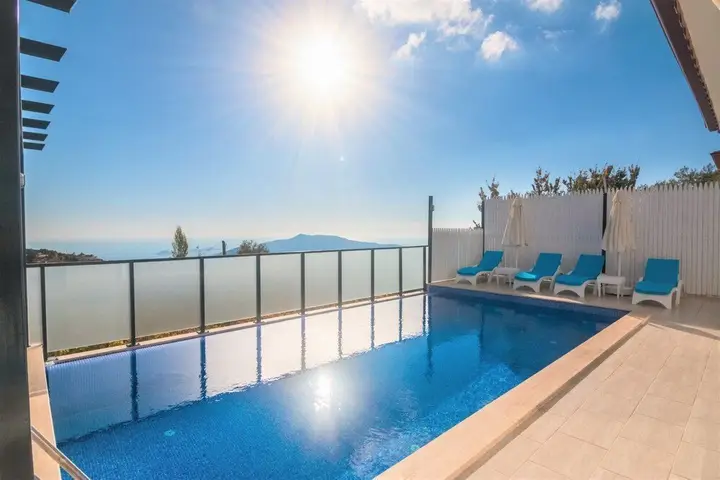 Исламлар: Villa Safir