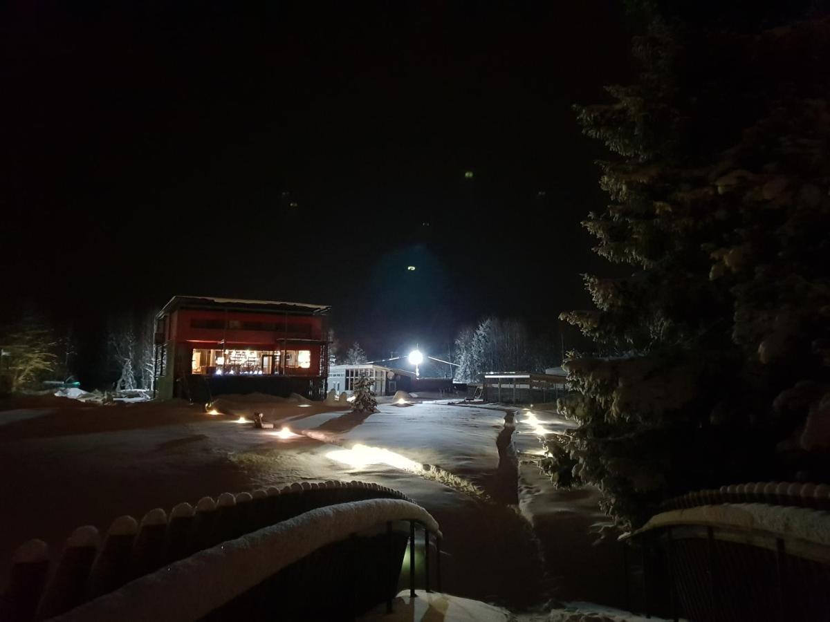 Выборг: Комплекс загородного отдыха Лавола