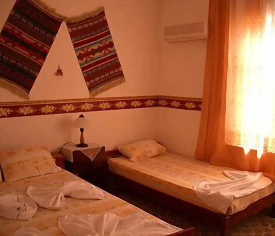 Фетхие: Duygu Pension