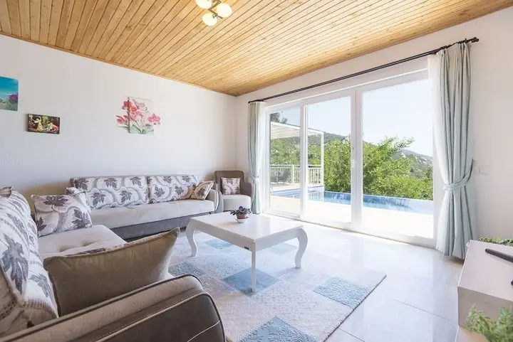 Исламлар: Villa Pinar