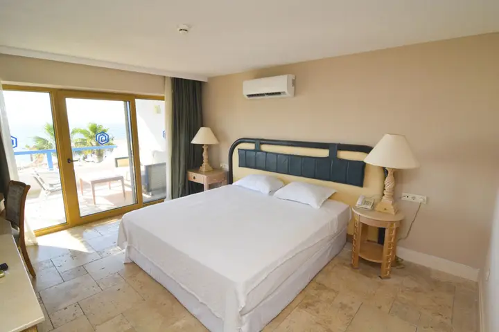 Чешме: Ceshme Plus Hotel