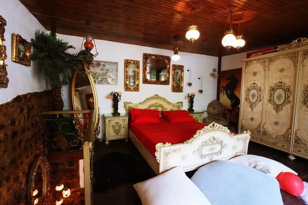 Антакия: Antique Celtik House