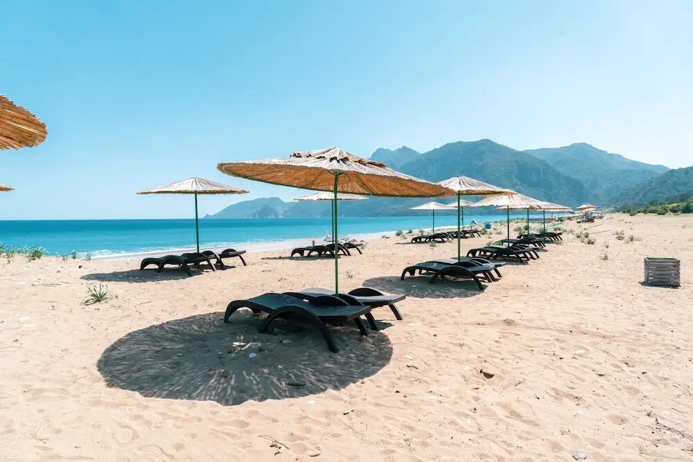 Чиралы: Бунгало Etenna Beach Bungalows