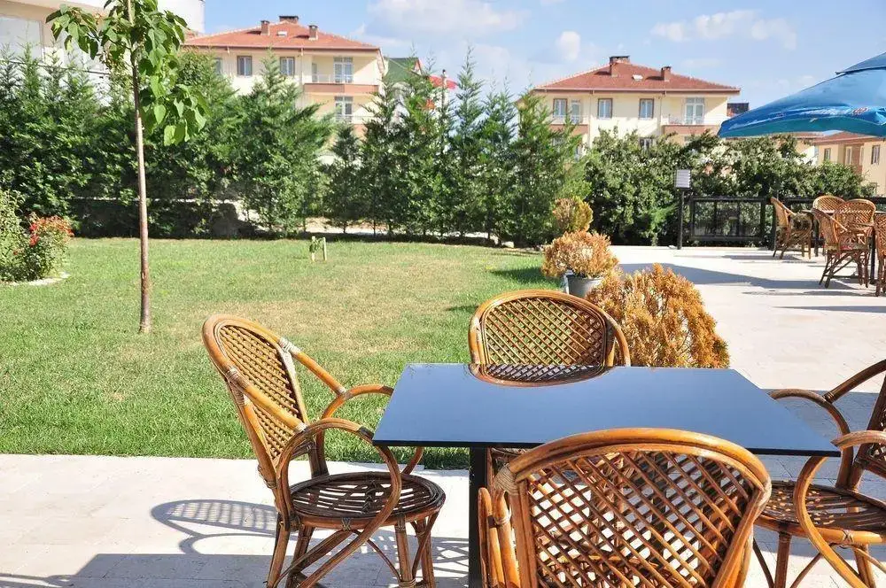Инегол: Hotel Angelacoma
