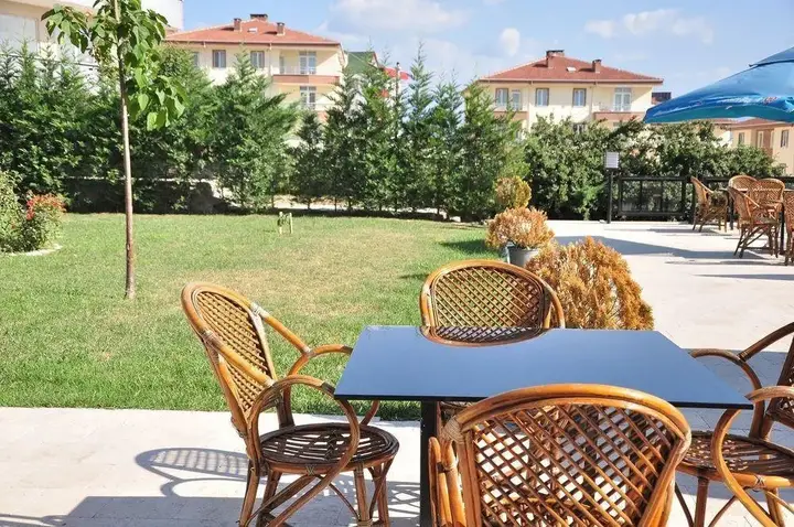 Инегол: Hotel Angelacoma
