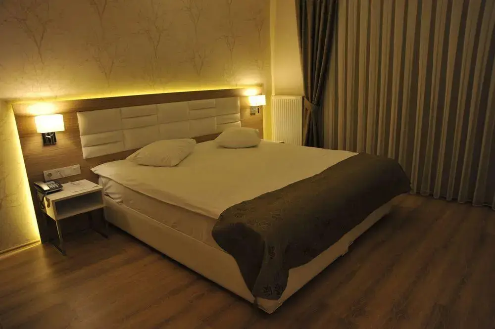 Инегол: Hotel Angelacoma