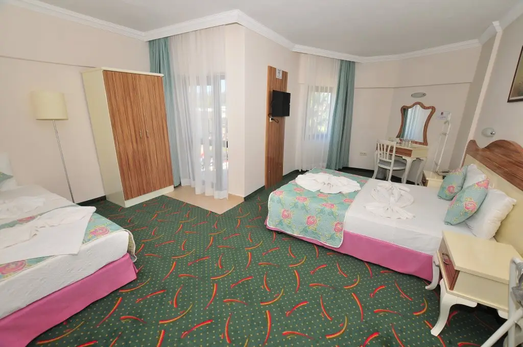 Гёчек: Hotel Pelin
